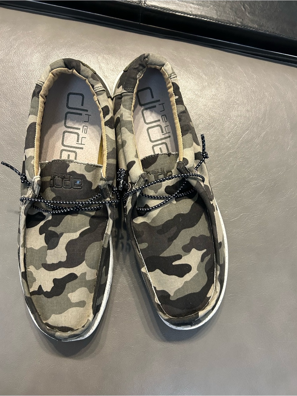 Heydude men’s size13